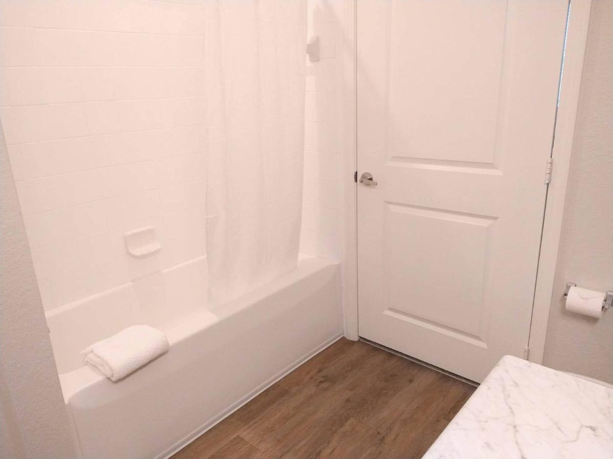 One Key Lux Apt - Lpga Speedway Airport Beach Appartement Daytona Beach Buitenkant foto